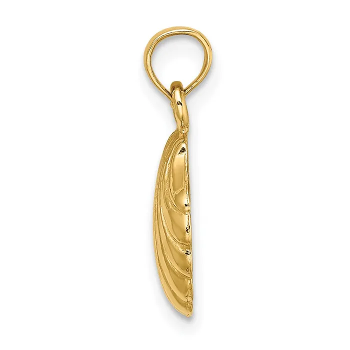 TreasureFineJewelers Charm Necklaces 14K Polished Scallop Shell Charm