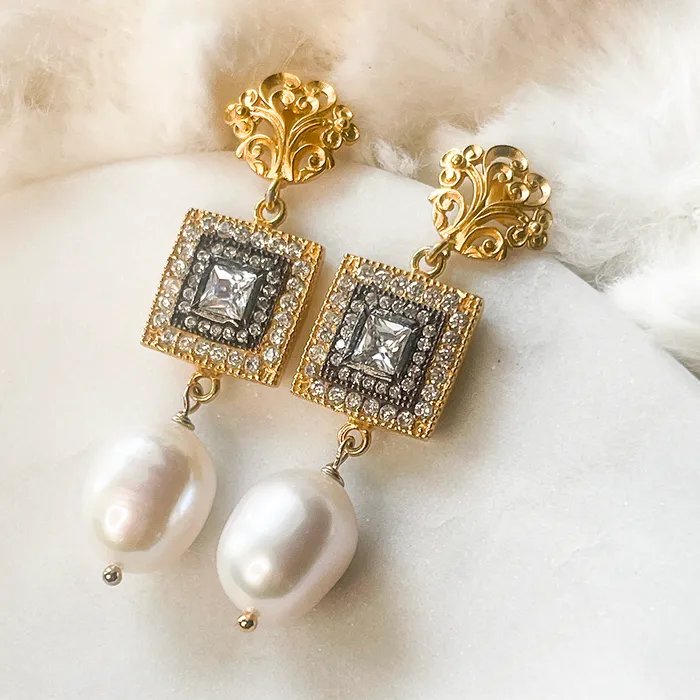 Earrings Elisa Ilana Pearl Black Rhodium and CZ Earrings