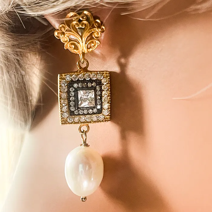 Earrings Elisa Ilana Pearl Black Rhodium and CZ Earrings