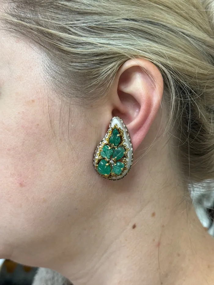 Earrings Buccellati Buccellati Carved Emerald Gold Earrings