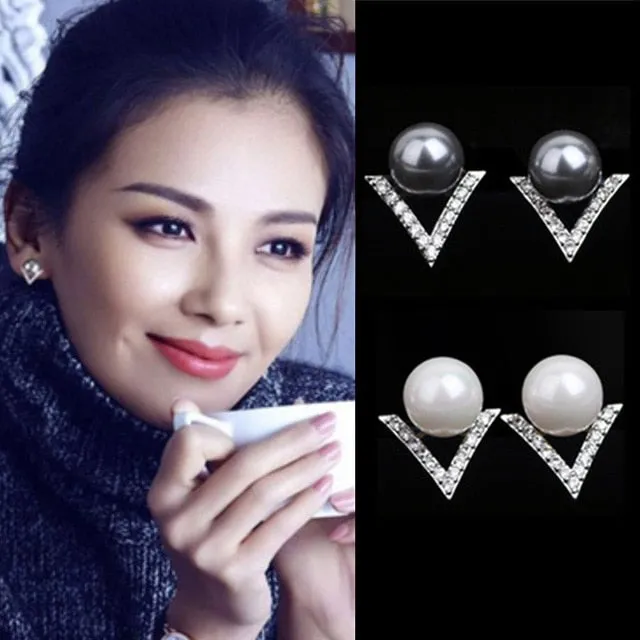 Earrings SWEET T 52 Simulated PearlCrystal Stud Earrings In Intricate Patterns for Women and Girls