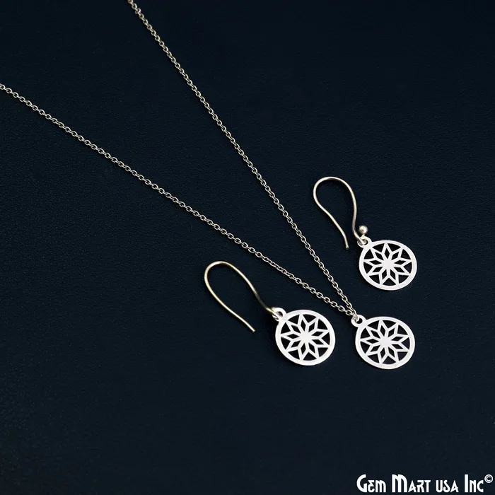 GemMartUSA Charm Necklaces Round Shape Laser Charm Silver Plated 16x134mm Finding Charm Connector GemMartUSA Charm Necklaces Round Shape Laser Charm Silver Plated 16x134mm Finding Charm Connector